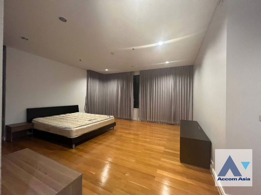 รูป 🔼🔽 AccomA 📩  4 BR Condominium @Royal Saladaeng (AA39190) - รูปที่ 4/11