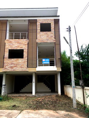 Shophouses for sale Bung Nong Khot Khon Kaen : อาคารพาณิชย์ 83.6 square meter Khon Kaen Muang Khon Kaen Ban Pet for 950000 THB