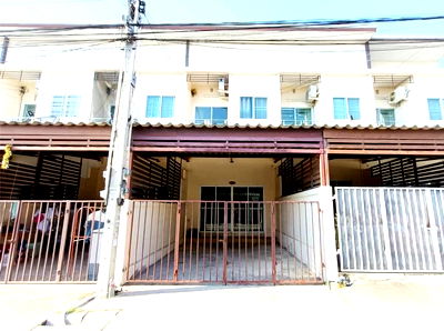 เช่าทาวน์โฮม ชลบุรี : ็House For Rent ทาวเฮาว์ 2 ชั้น   