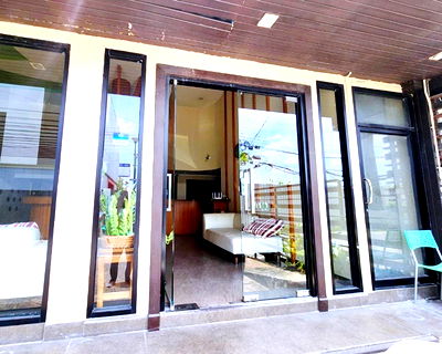 Shophouses for rent MRT Si Udom : MRT Orange Line Ramkhamhaeng 12-24 100m.ARL Ramkhamhaeng 200m. commercial building 1floor 44sq.m. 1