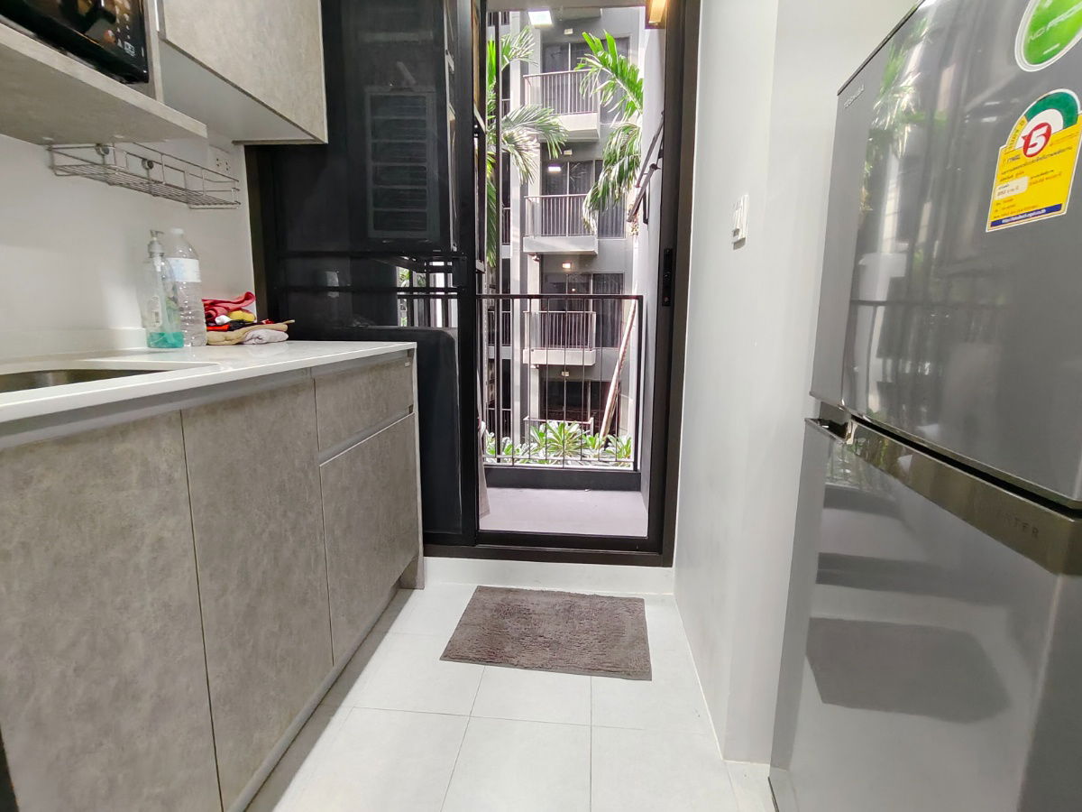 picture For Sale The Politan Breeze Condo 🌊✨  Riverside condo with garden views and a lush atmosphere. - 4/10