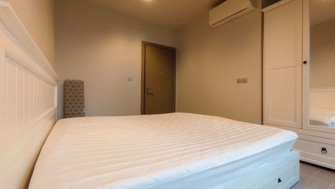 Life Asoke Rama9 Condo for rent near MRT Rama9, Airport link, Bangkok