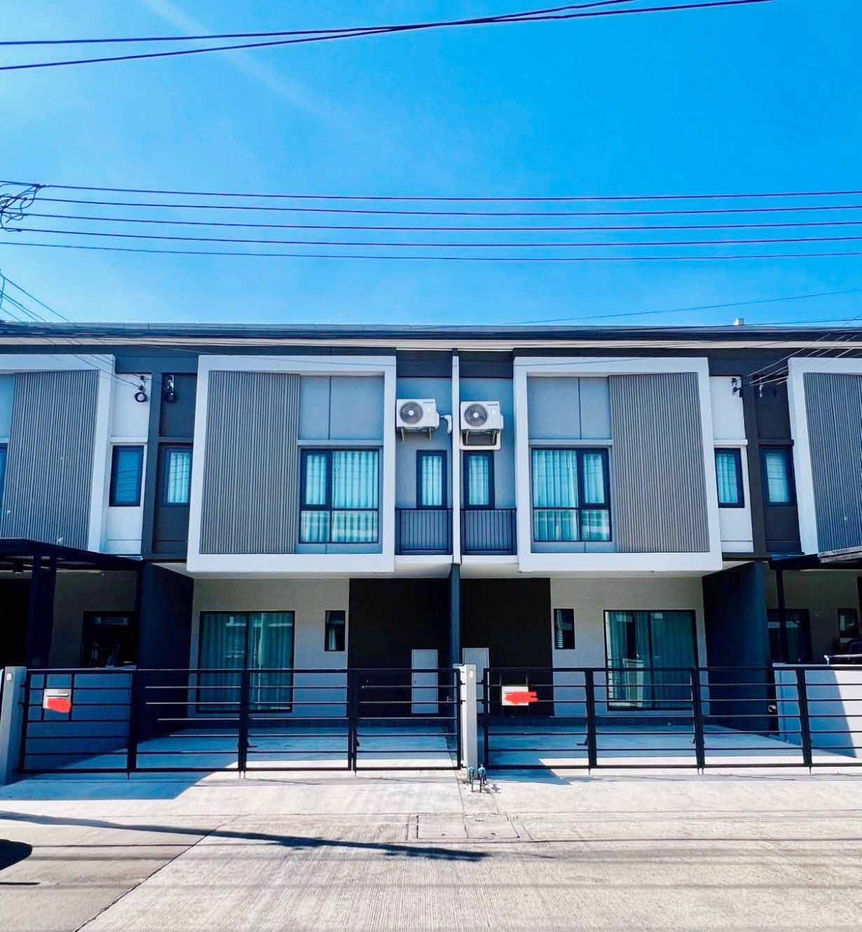 picture 2-story townhouse for rent in Grand Pleno Village, Phahonyothin-Vibhavadi. - 1/30