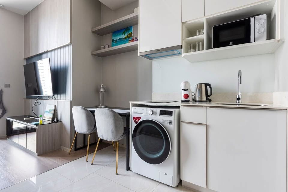 picture Code: KJ8192  for rent Ashton Silom // Line ID: @kjcondo (with @) // - 13/19