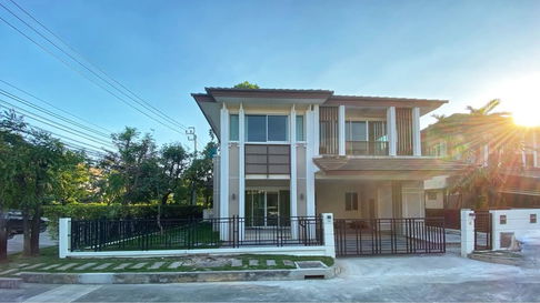 Single house for rent, The Centro On Nut-Wongwaen, near Airport Link Lat Krabang Station, 75,000 baht, property code: RS1394