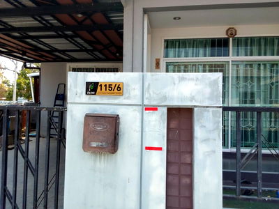 ขายบ้านเดี่ยว : บ้านเดี่ยว เนื้อที่ทั้งหมด 226.8 ตารางเมตร 115/6 โครงการหมู่บ้านภักดี ตำบลลานสะแก อำเภอพยัคฆภูมิพิสัย มหาสารคาม ราคา 1,470,000 บาท