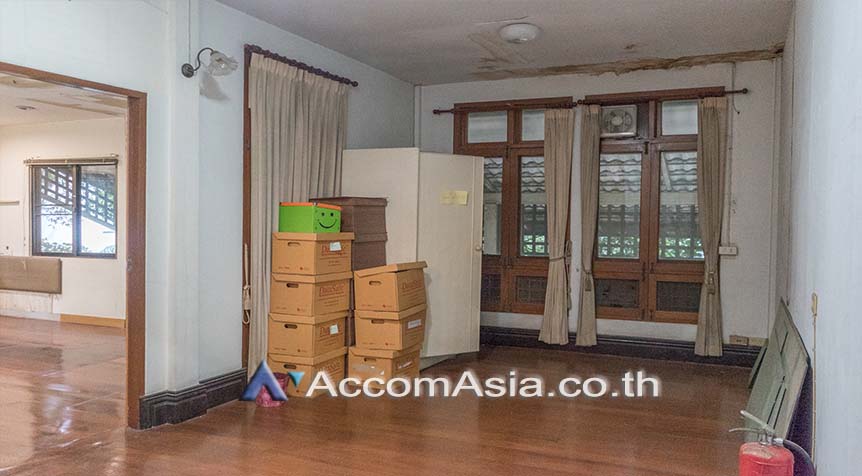 picture 🔼🔽 AccomA 📩 Home Office,Garden 4 BR House in Khlong Ton Nuea (AA26054) - 16/20