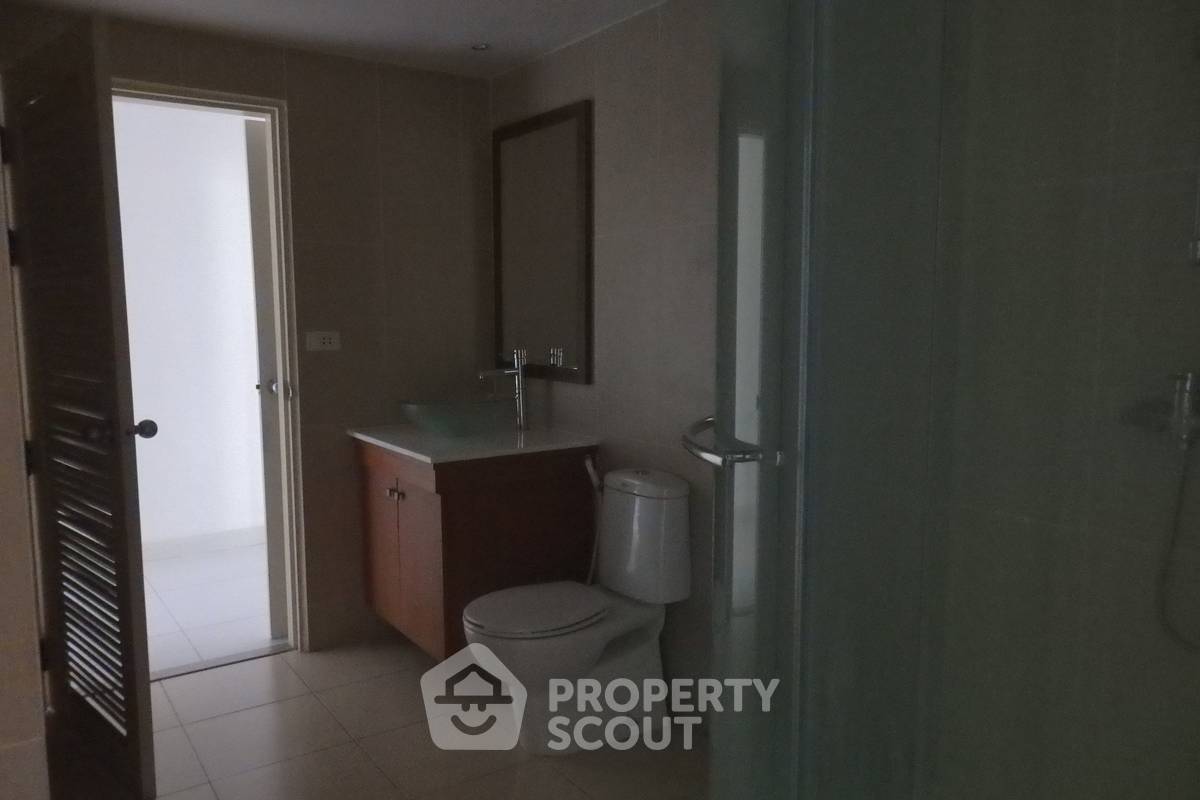 picture 3-BR Condo at Royal Castle Sukhumvit near BTS Phrom Phong (ID 886662) - 14/16