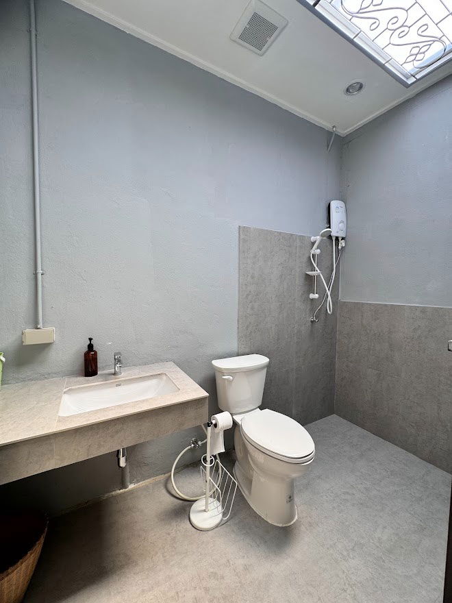 picture Commercial building for rent, 3 floors, Sukhumvit 95, near BTS Bang Chak (N.856) - 10/11