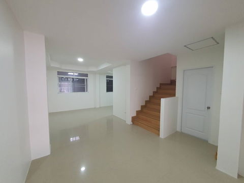 Sale Renovated 2-Storey Townhouse  3 Br 2 Br Ramintra31 Near Pink Line BTS only 3.2 MB