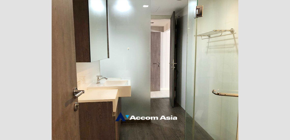 รูป 🔼🔽 AccomA 📩 Royal Castle - รูปที่ 10/11