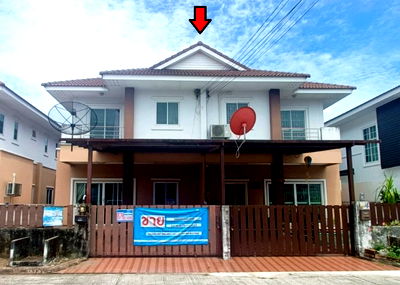 Twin houses for sale Chonburi : บ้านแฝด 144 square meter Chonburi Si Racha Surasak for 1886000 THB