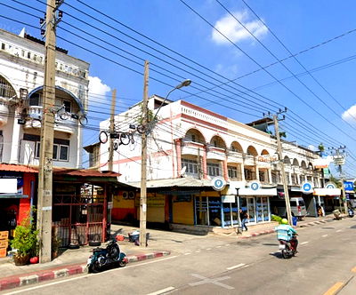 Shophouses for rent Lat Pla Khao Road : MRT Lat Phrao 600m. NEWEST Commercial building for rent 3-storey 26 sq.wa 312 sq.m. on the main road