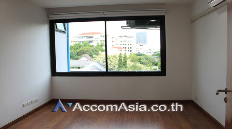 รูป 🔼🔽 AccomA 📩 Pet friendly,Home Office 4 BR Townhouse in Khlong Ton Nuea (AA25261) - รูปที่ 7/11