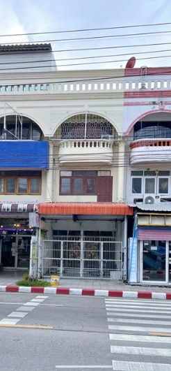 picture MRT Lat Phrao 600m. NEWEST Commercial building for rent 3-storey 26 sq.wa 312 sq.m. on the main road - 7/8