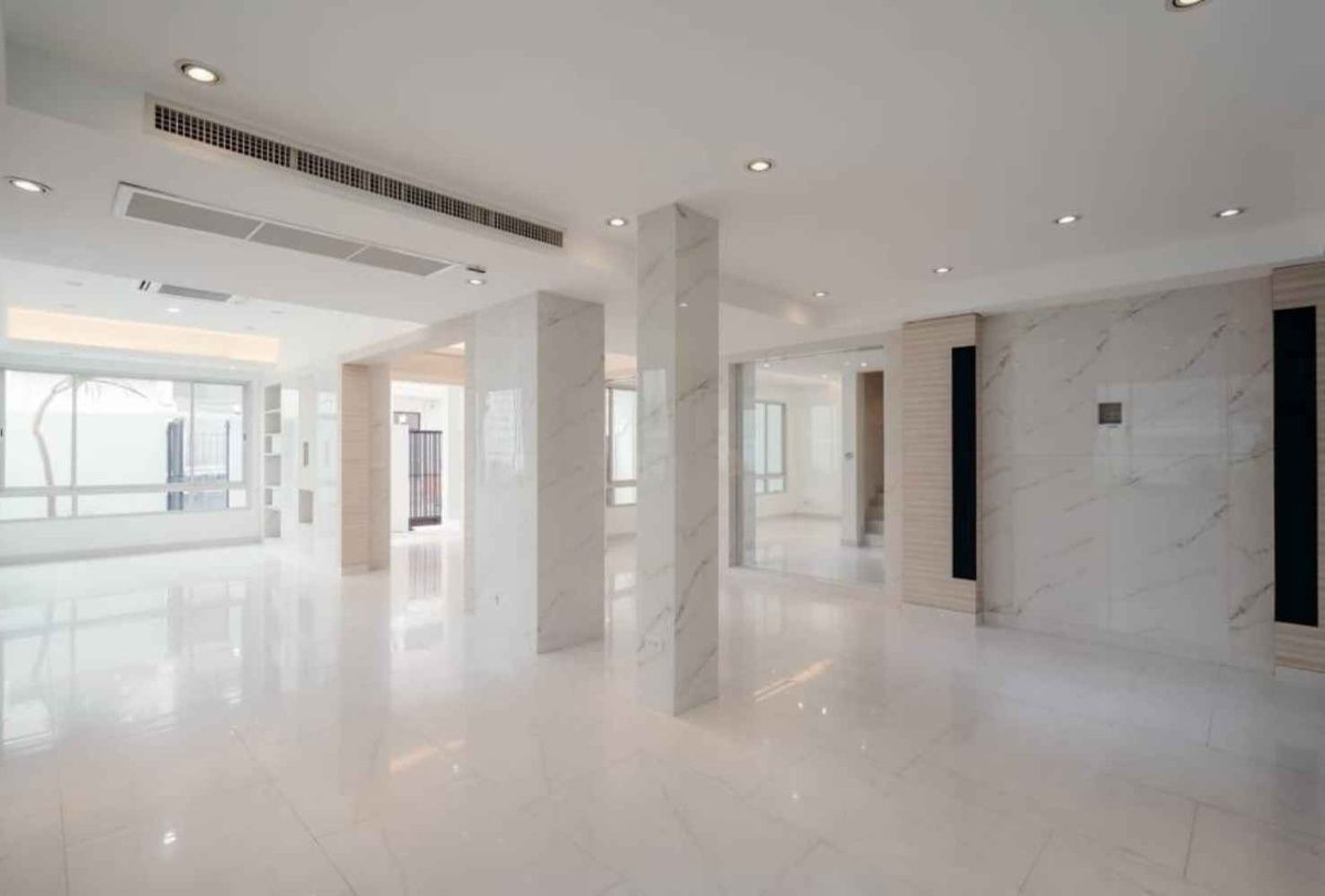 รูป ขาย Townhome 3 ชั้น สุขุมวิท 15 ทำเลทอง ใกล้ BTS อโศก & MRT เพชรบุรี เดิน 1 นาทีถึงโรงเรียนนานาชาติ NIST - รูปที่ 7/17
