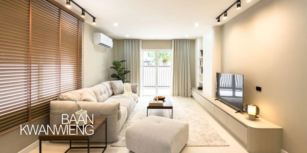 picture House for Sale in Kwan Wieng. Warm-toned 4-bedroom home, fully furnished with electrical appliances.  SW002852 - 15/34