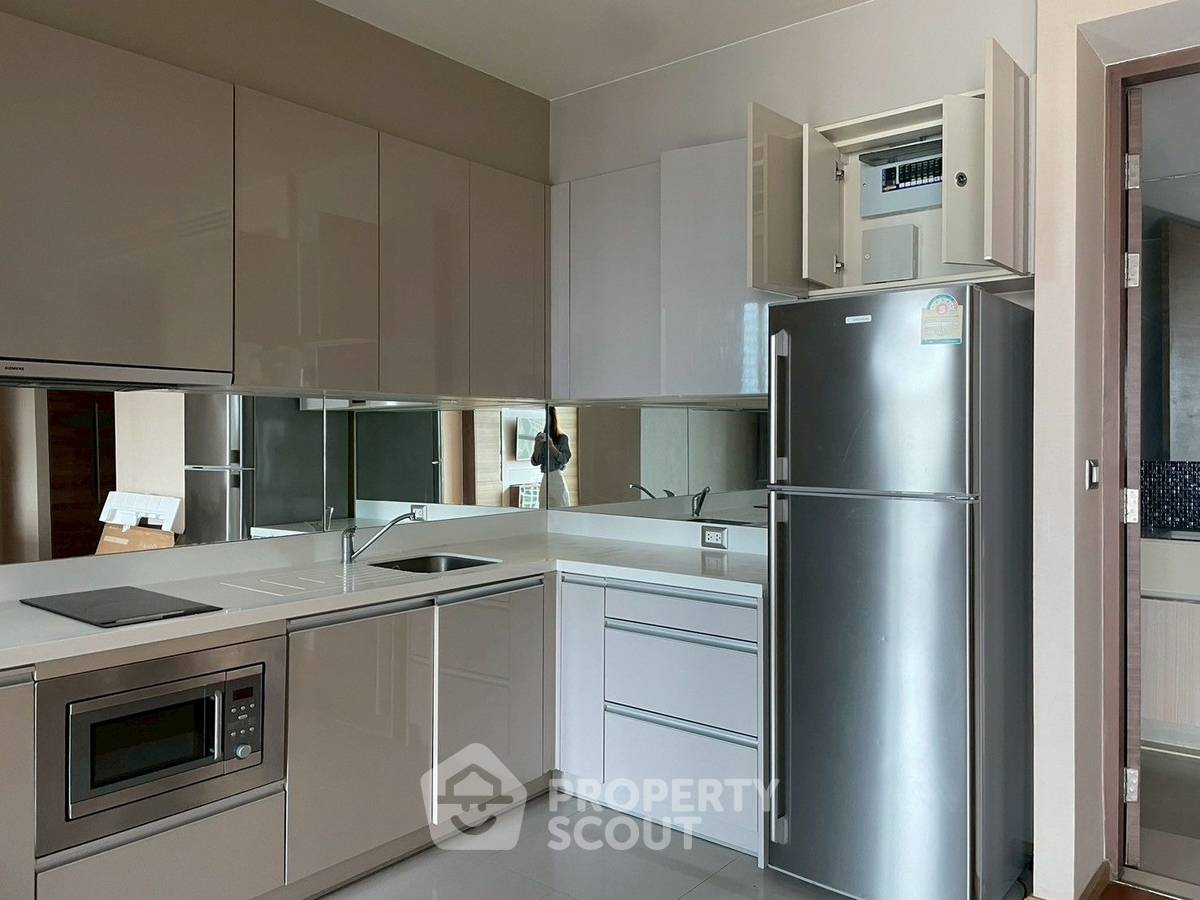 picture 2-BR Condo at The Address Sathorn near BTS Saint Louis (ID 2254361) - 9/12