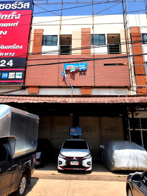 อาคารพาณิชย์ เนื้อที่ทั้งหมด 200.8 ตารางเมตร เลขที่ 38/11-2 ตำบลหมากแข้ง อำเภอเมืองอุดรธานี อุดรธานี ราคา 10,835,000 บาท