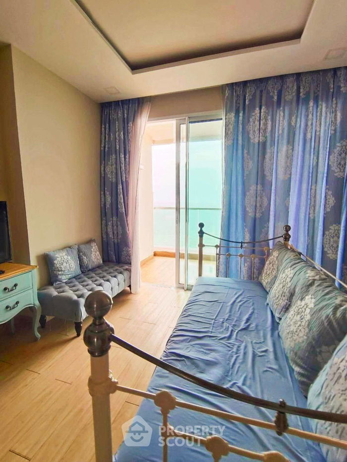 picture 1-BR Condo at Cetus Beachfront close to Jomtien Beach (ID 1706838) - 4/15