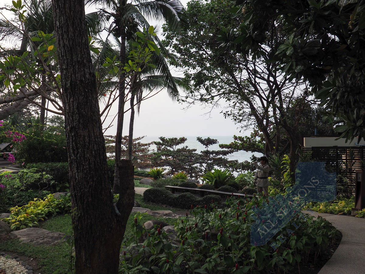 picture 2 Bedrooms Condominium @ The Cove - 31/31