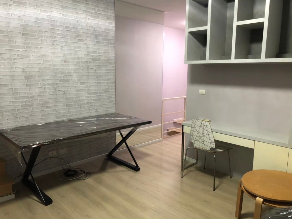 picture 🏡 For Sale! 3-Storey Townhome at Baan Klangmuang Sukhumvit 77 – Onnut 17 Prime location in the heart of Onnut, close to BTS [KOh250801] - 2/42