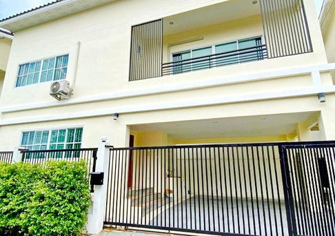 for rent 2-storey detached house 35sq.wa. 125 sq.m. MRT RamIntra Km.4 600 m. beautiful house good lo