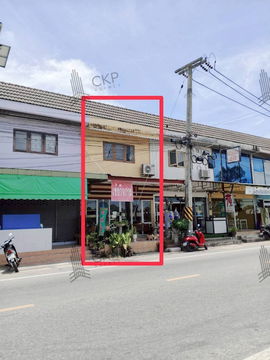 Urgent sale, commercial building on Sriracha-Nong Yai Bu Road, near communities and villages.