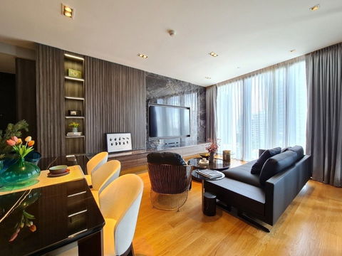 🏡 ให้เช่าคอนโดหรู เฟอร์ครบ วิวเมืองสุดปัง⭐🌻107 SQM. /2 ห้องนอน 3 ห้องน้ำ 𝐁𝐄𝐀𝐓𝐍𝐈𝐐 𝐒𝐮𝐤𝐡𝐮𝐦𝐯𝐢𝐭 𝟑𝟐