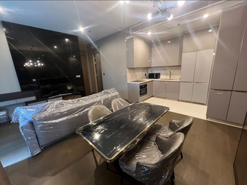 picture FOR RENT 🔥🔥The Esse at Singha Complex : The S.H. FOR RENTSingha Complex 🔥🔥 Luxury condo , MRT Phetchaburi and near Airport Link Asoke,with bathtub - 8/25