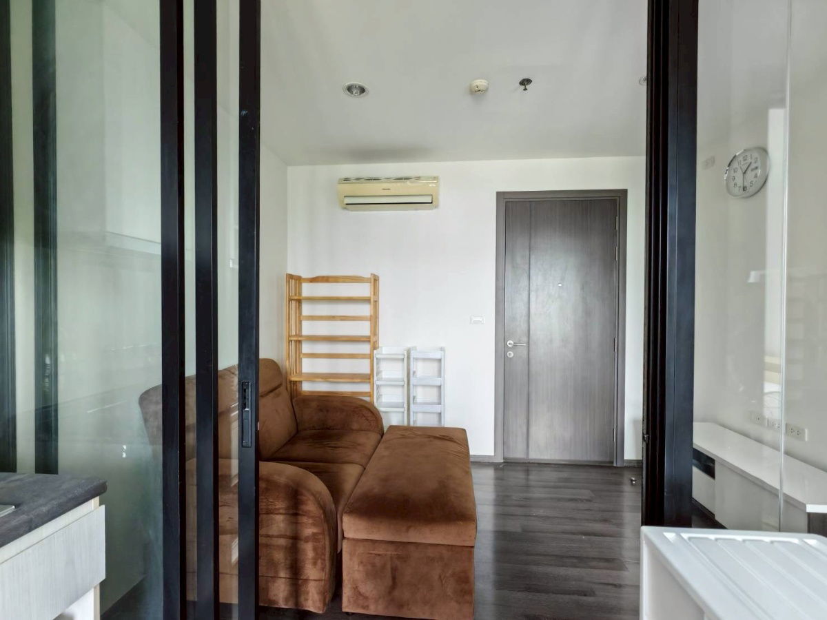 picture Urgent Rent! Beautiful Room Special Price! The Base Park West - 1 Bed - 30 Sq.M. - 4/8