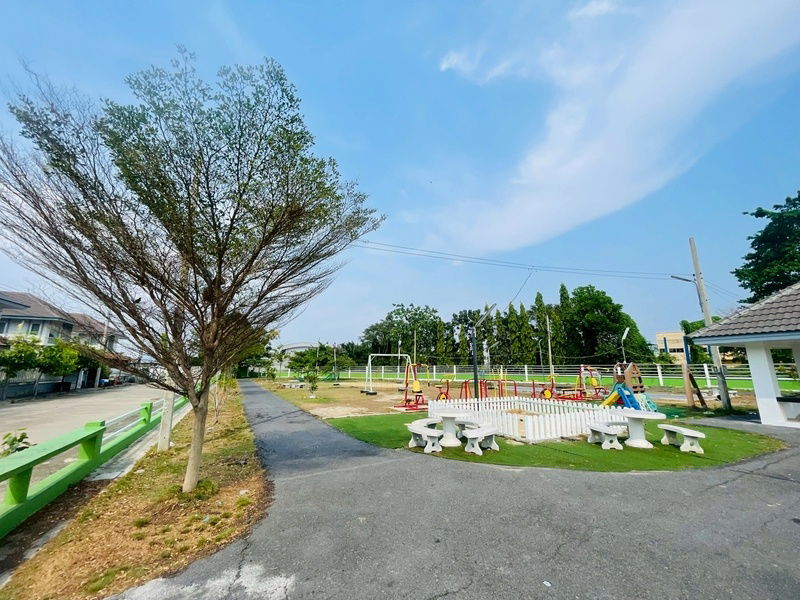 picture For sale: 2-story townhouse, 22.5 sq m, Soi 8, Sinthavee Thian Thale 2 Village, near Central Rama 2. - 11/12
