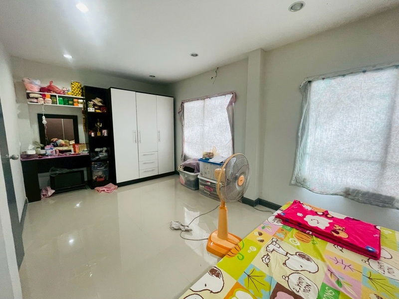 picture For sale: 2-story townhouse, 22.5 sq m, Soi 8, Sinthavee Thian Thale 2 Village, near Central Rama 2. - 7/12
