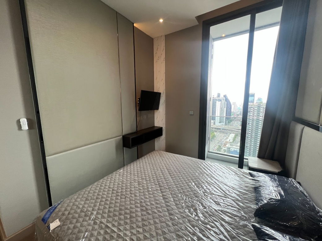 picture FOR RENT 🔥🔥The Esse at Singha Complex : The S.H. FOR RENTSingha Complex 🔥🔥 Luxury condo , MRT Phetchaburi and near Airport Link Asoke,with bathtub - 14/25