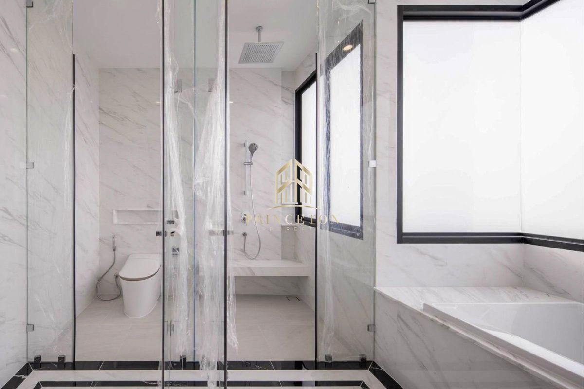 picture Luxury House For Sale Cinq Royal Krungthep Kreetha - 17/41