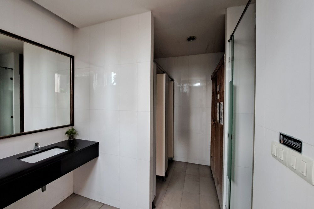 picture  For Sale  !!🔥 Code C20230207566........The Bloom Sukhumvit 71, 3 bed, 2 bath, North Facing, high floor 14++, furnished,  Special Deal!!📣📣 - 17/25
