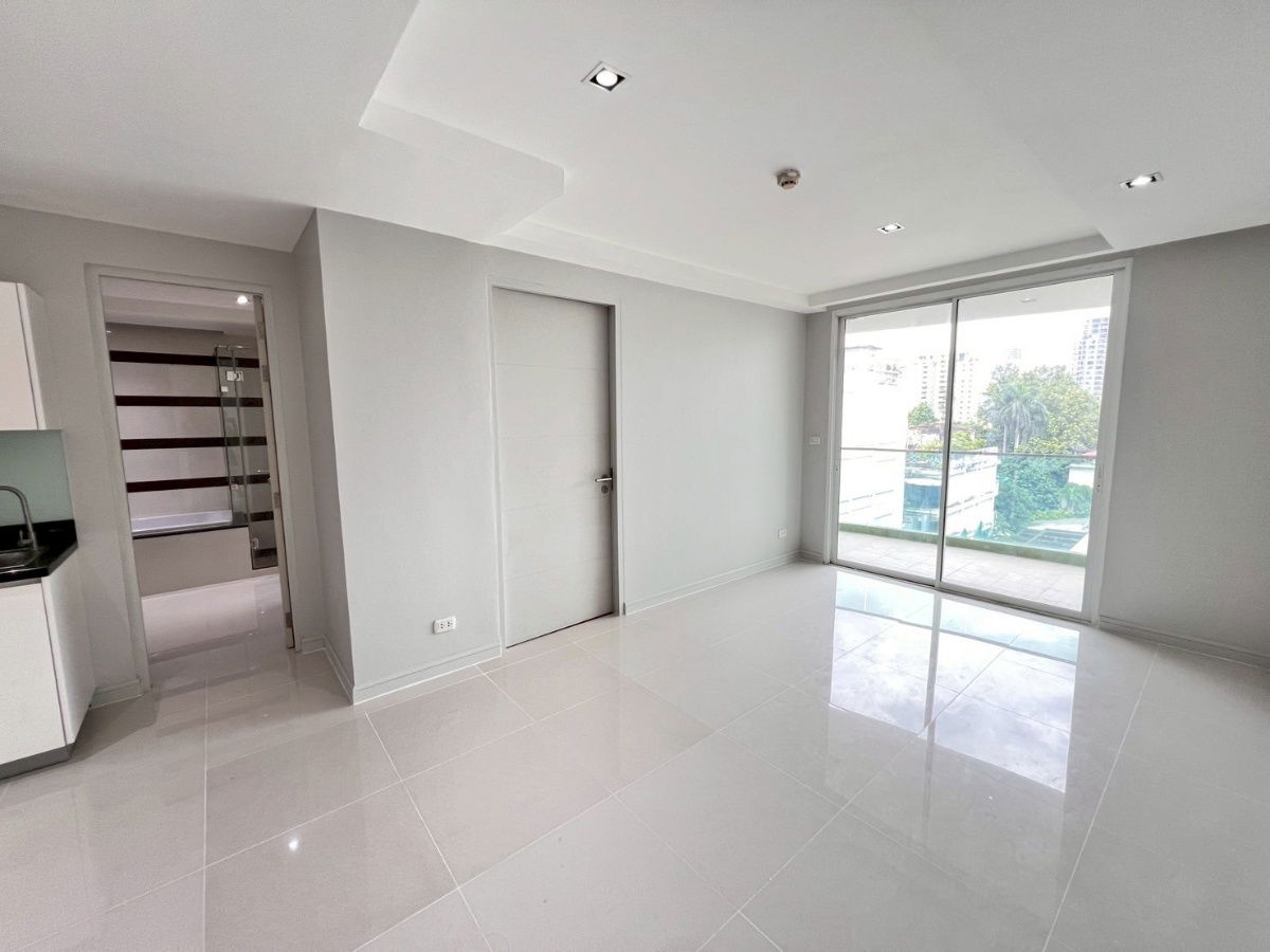 picture Condo for sale at Beverly 33, near BTS Phrom Phong – 1 bedroom, 1 bathroom, 50 sq m, 6th floor [NCs250806] - 1/26