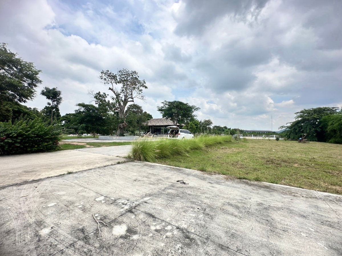 picture Land with Buildings for Sale – Total Area 2 Rai 2 Ngan 37 Sq. Wah, Near Huai Chak Nok Reservoir, Bang Lamung - 14/15