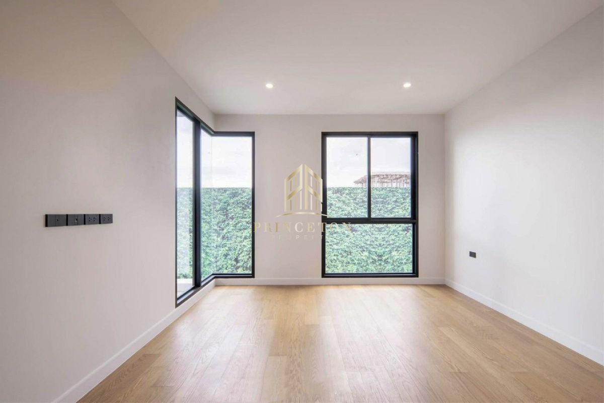 picture Luxury House For Sale Cinq Royal Krungthep Kreetha - 30/41