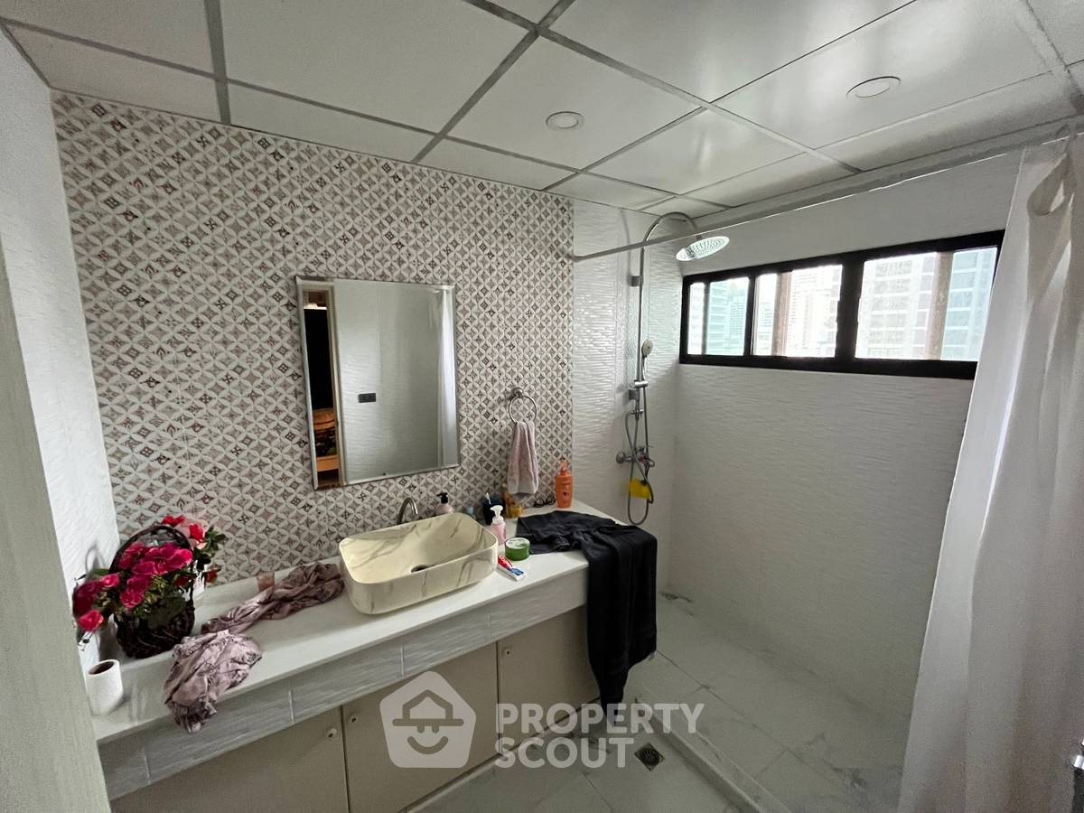 picture 3-BR Condo at Liberty Park 2 near ARL Makkasan (ID 2256207) - 7/7