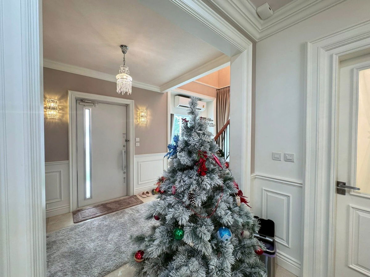 picture ♦ Luxury Style ♦ 2-storey detached house 62.00 sq.w. 184.00 sq.m. | 3 bedrooms 4 bathrooms | Near VERSO International School 12 minutes - 8/19