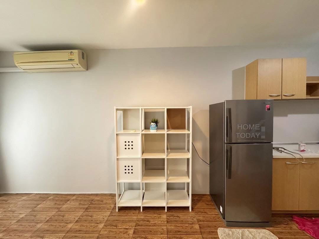 รูป 📍 ให้เช่า ✨ 𝐼𝑅𝐼𝑆 𝐴𝑉𝐸𝑁𝑈𝐸 อ่อนนุช–วงแหวน 🏡 คอนโดทำเลดี เดินทางสะดวก ใกล้สนามบินสุวรรณภูมิ และห้างสรรพสินค้า - รูปที่ 2/5