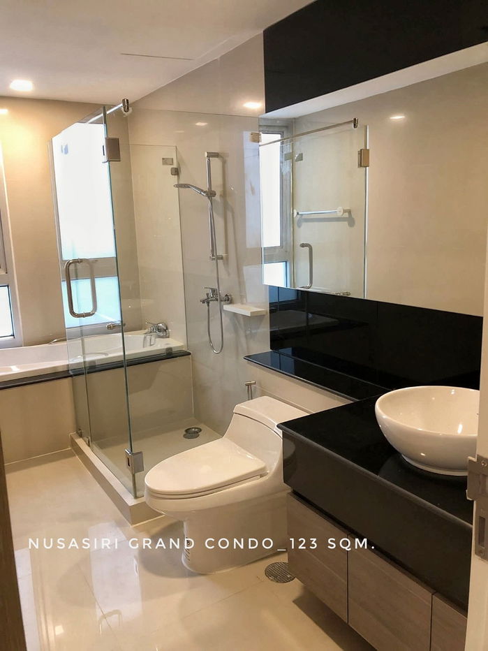 รูป For RENT-newly renovated 2 bedrooms at Nusasiri Grand easy access to BTS Ekkamai opposite Gateway Ekamai, Major Cineplex Sukhumvit  - รูปที่ 6/8