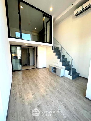 Condos for sale : 1-BR Condo For Sale At SOHO Bangkok Ratchada, 200m MRT Huai Khwang (ID 2030318)
