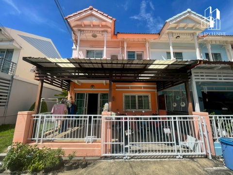 ขายทาวน์โฮม 2 ชั้น ทำเลดีมาก ราคาถูกโครงการเดอะวิลล่า ท่าอิฐ ( หลังมุม ) ถนนรัตนาธิเบศร์ 