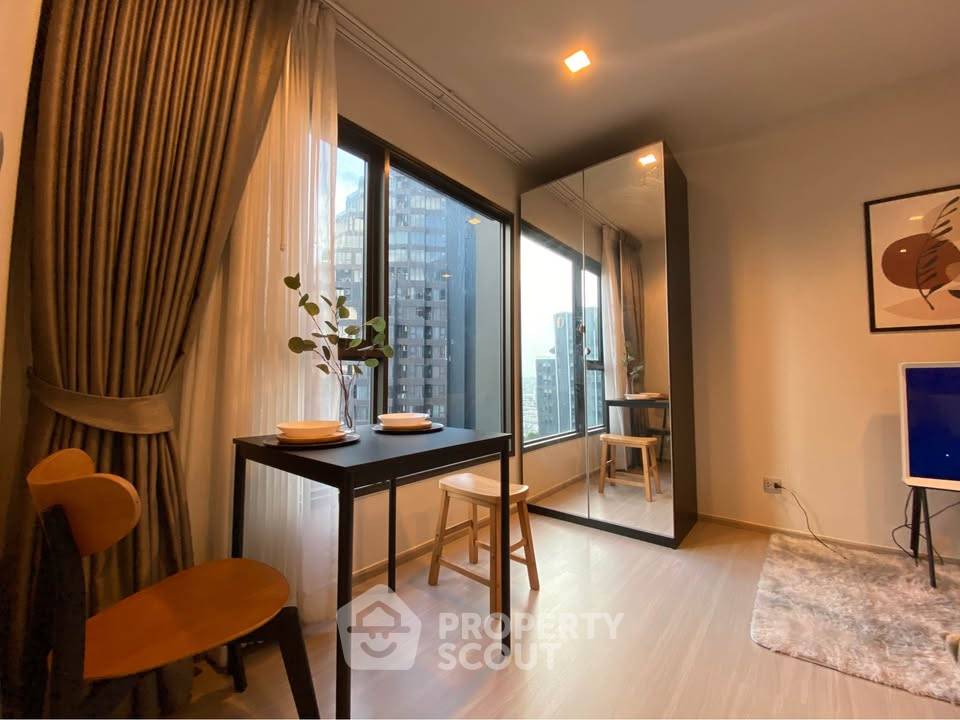 picture Studio Condo at Life Asoke - Rama 9 near MRT Phra Ram 9 (ID 2254811) - 9/10