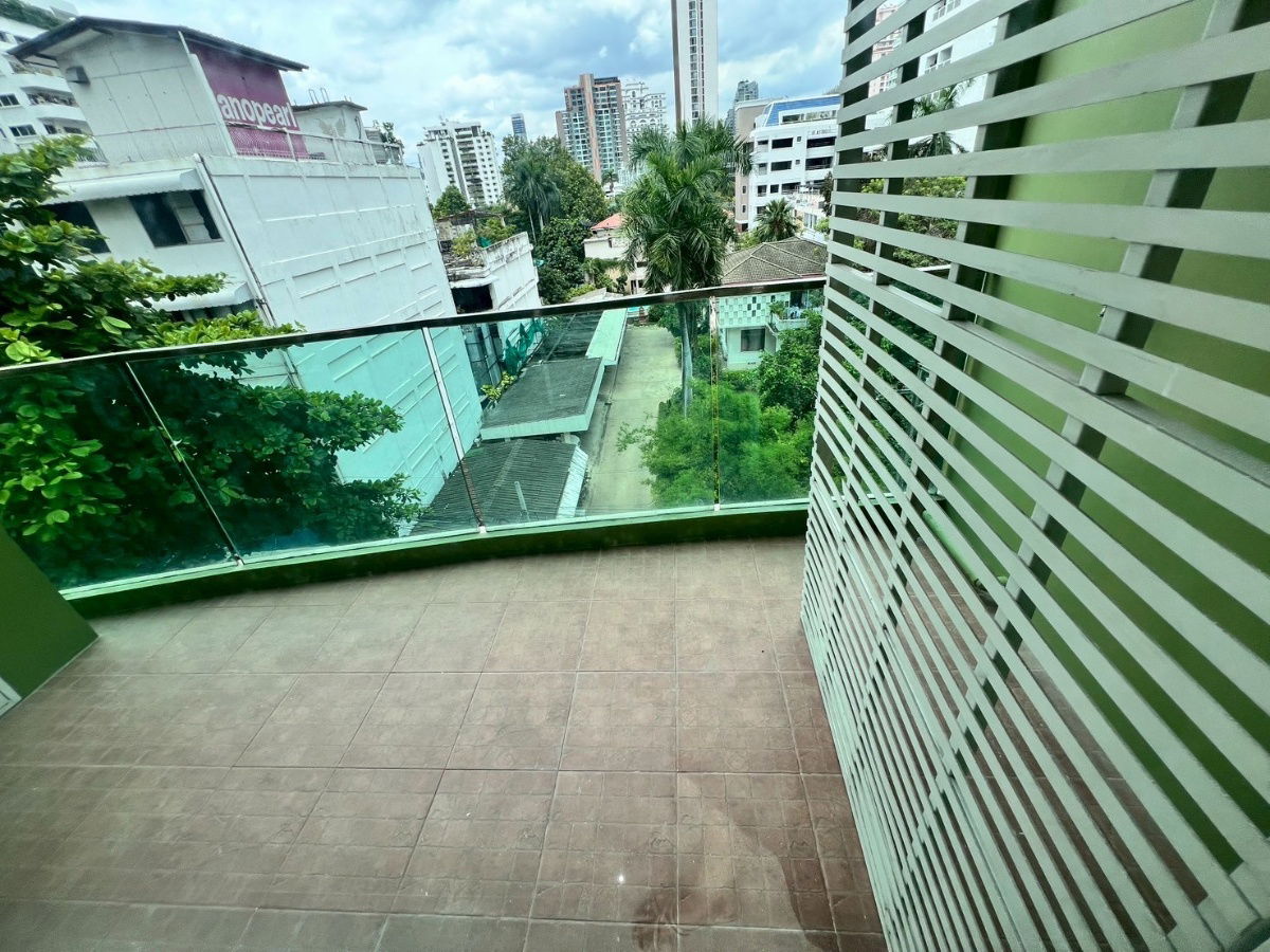 picture Condo for sale at Beverly 33, near BTS Phrom Phong – 1 bedroom, 1 bathroom, 50 sq m, 6th floor [NCs250806] - 23/26