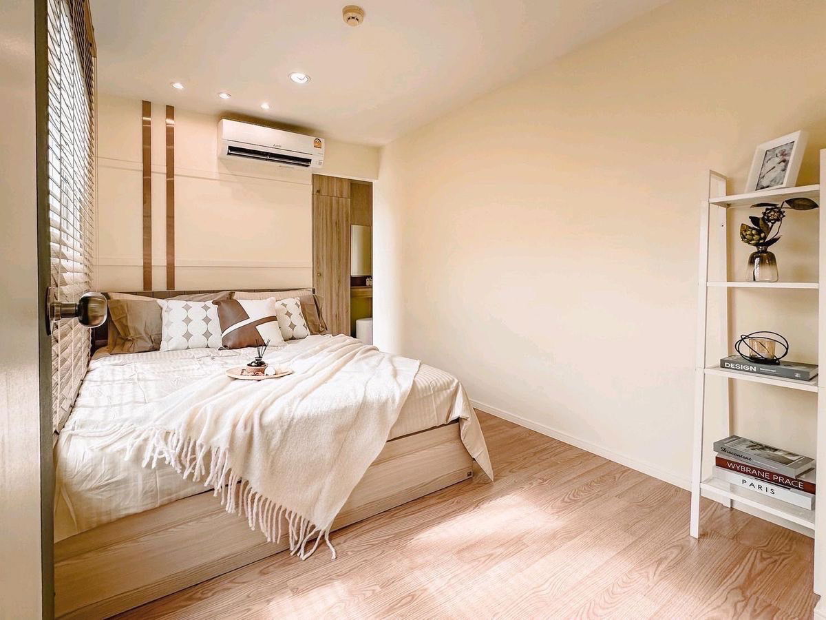 รูป 🌟 คอนโด low rise ลุมพินีวิลล์ อ่อนนุช 46 | รีโนเวทใหม่ทั้งห้อง , ห้องมุม ไม่ติดใครทั้งสองด้าน , เฟอร์นิเจอร์ให้แบบจัดเต็ม แอร์ 3 เครื่อง ‼️ - รูปที่ 8/16
