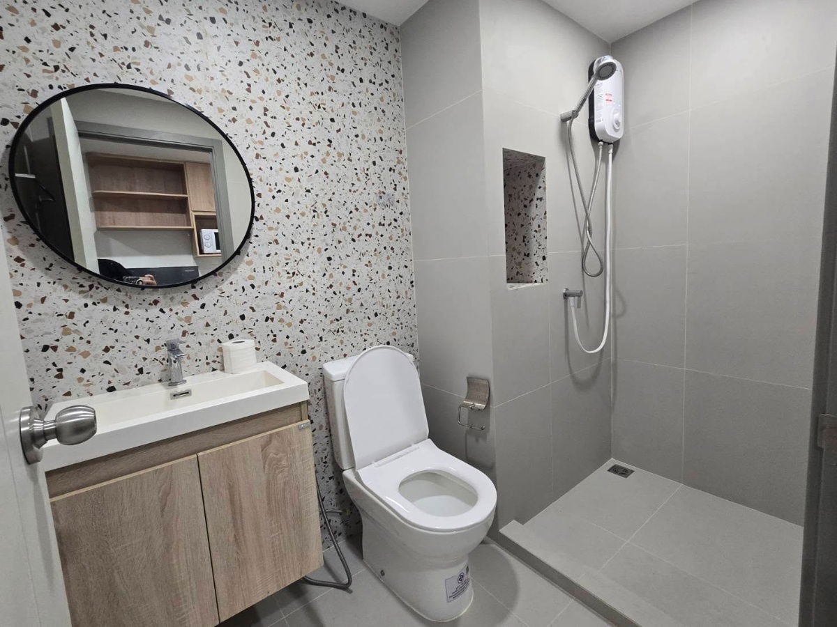 picture Special Price! Fully Furnished Condo  - 10/12