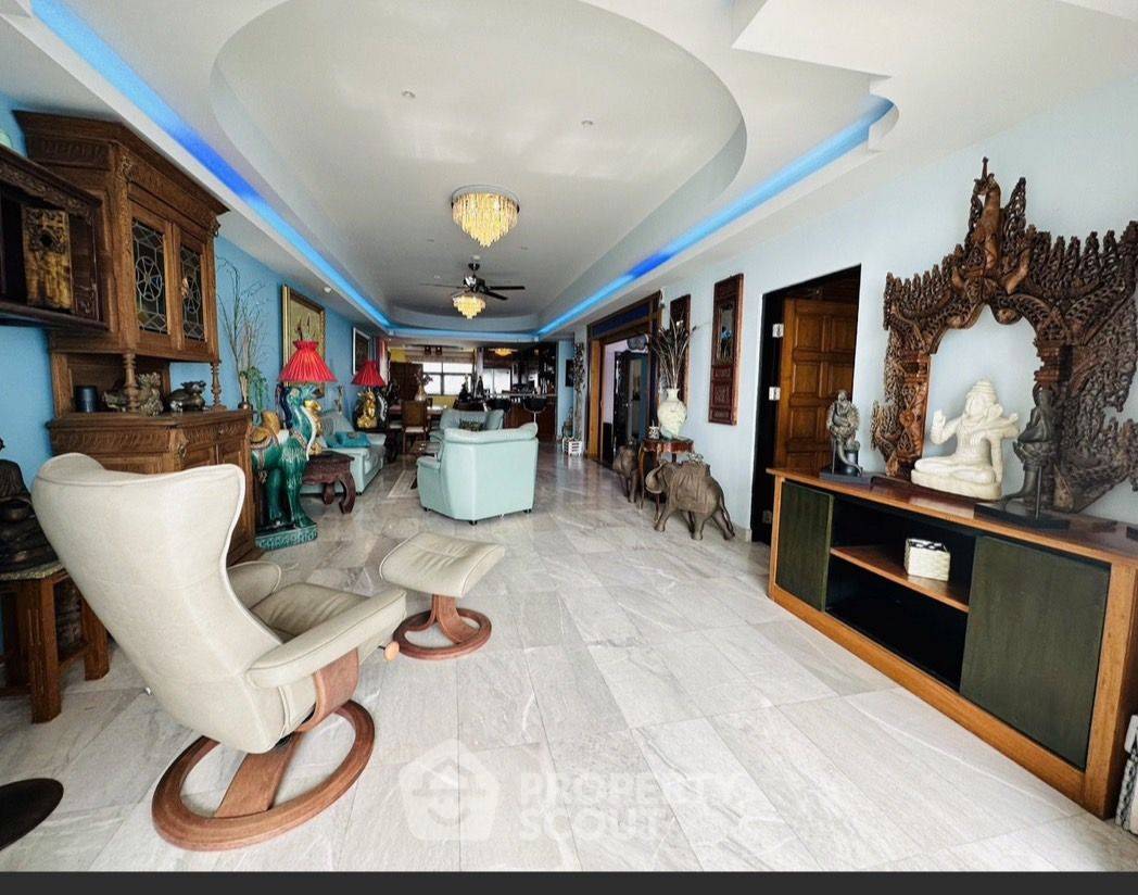 picture 2-BR Condo at Jomtien Complex Condotel close to Jomtien Beach (ID 2256323) - 4/30
